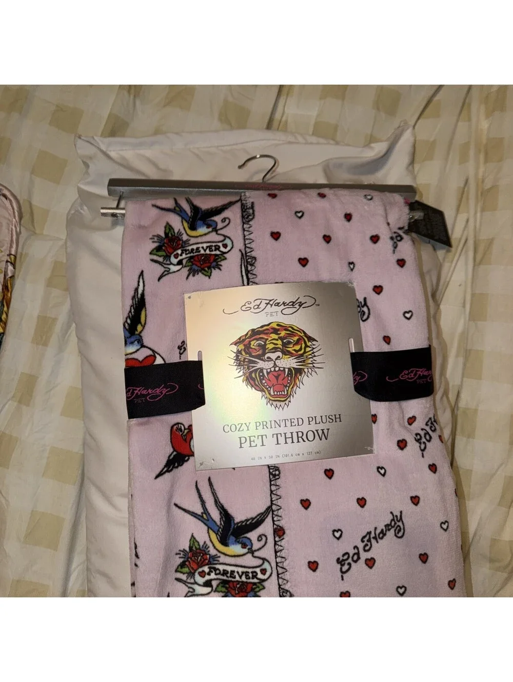 Ed Hardy Printed Plush Pet Throw 40 X 50 Pink Hearts Roses Birds